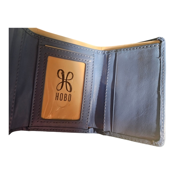 NWT HOBO INTERNATIONAL JILL Mini WALLET TRANQUIL BLUE billfold trifold coin zip - Picture 6 of 6